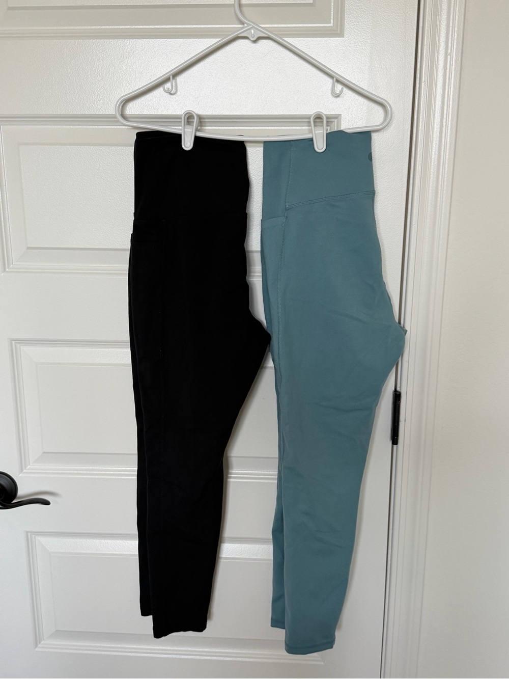 4 pairs of Women’s High-Waist Leggings